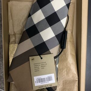Burberry “Blade 7cm Exploded Check Tie”
